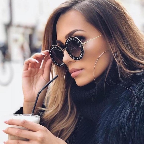 x sold xGucci round L'Aveugle Par Amour sunglasses - Picture 8 of 8